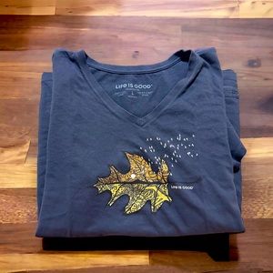 Life is Good women short sleeve size L Maple Leaf tee shirt